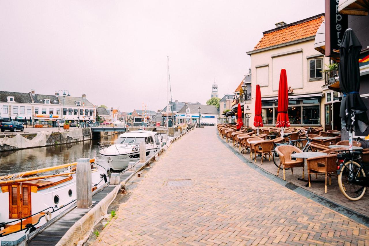 Huis Aan De Haven Lemmer Buitenkant foto
