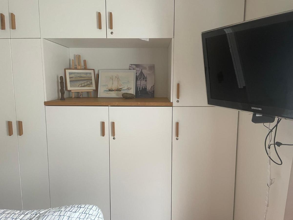 Huis Aan De Haven Lemmer Buitenkant foto
