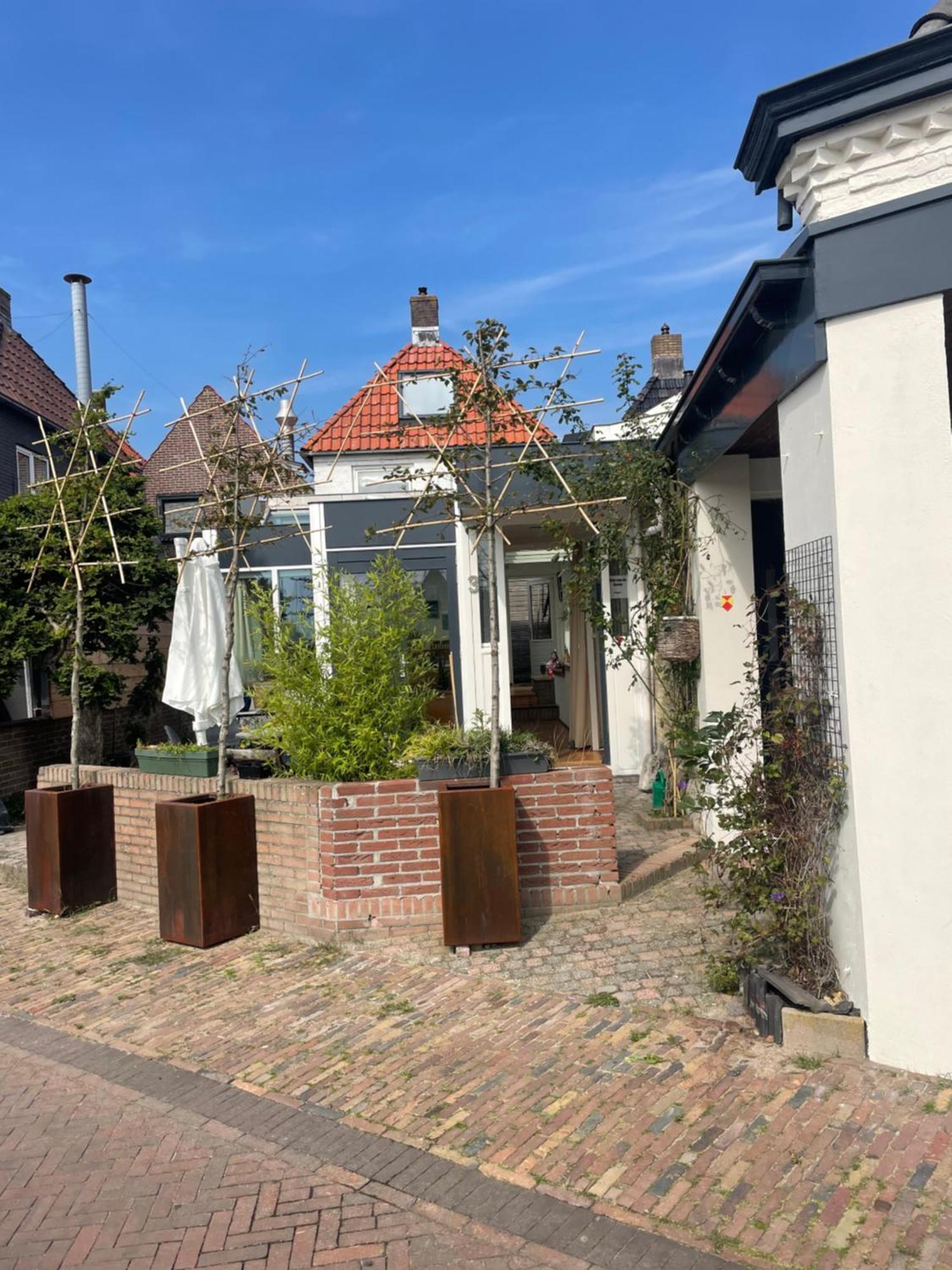 Huis Aan De Haven Lemmer Buitenkant foto